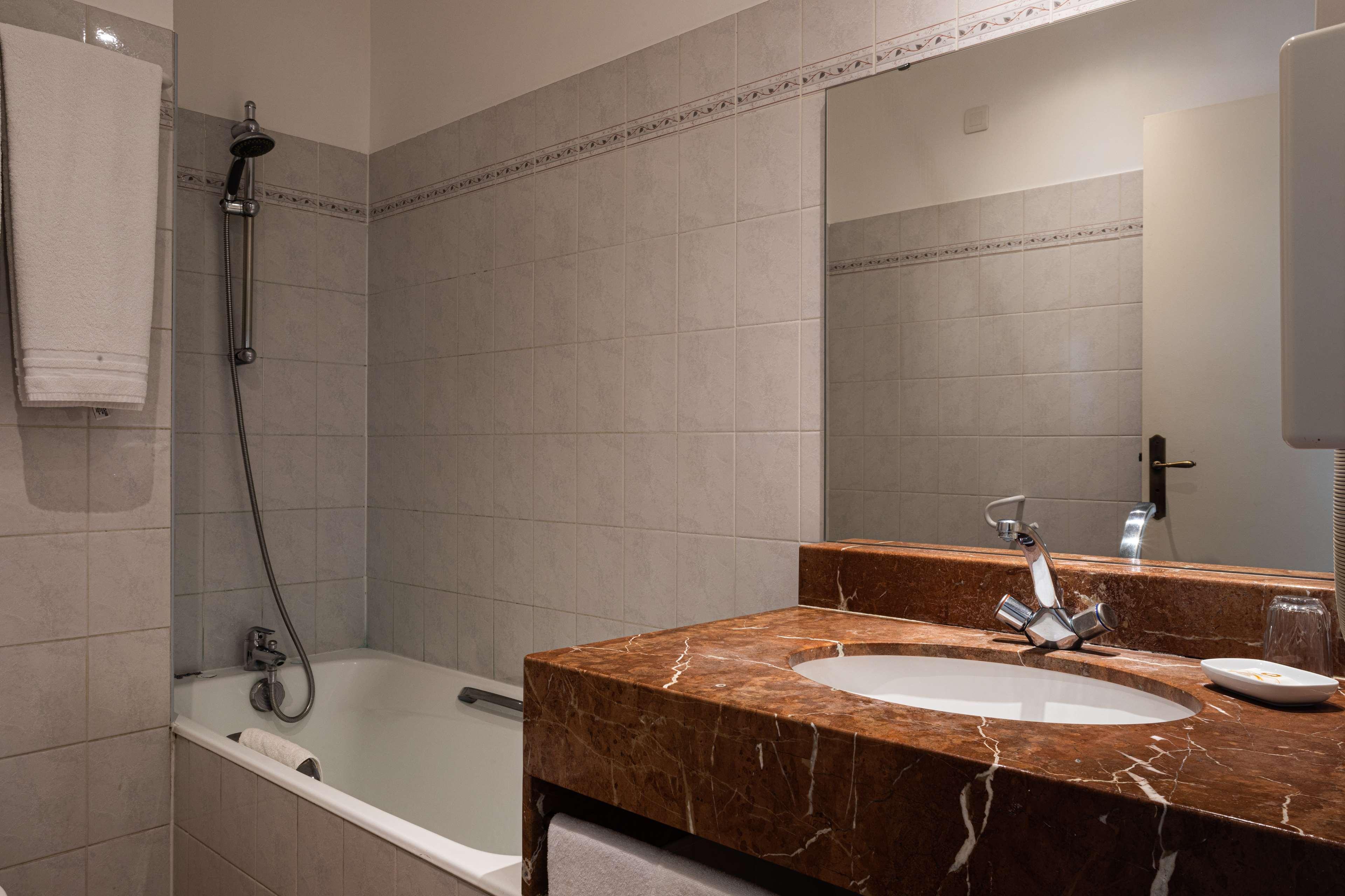 Hotel Western L'orangerie 4*